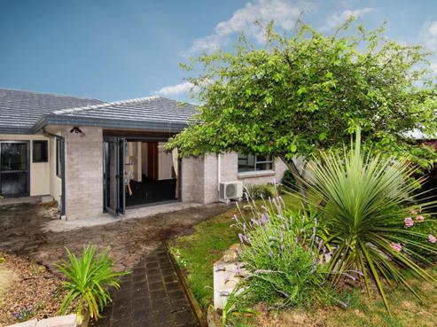 8A Kel Tremain Place, Pirimai