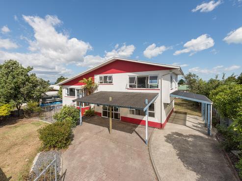 12 Kipling Crescent, Stoke