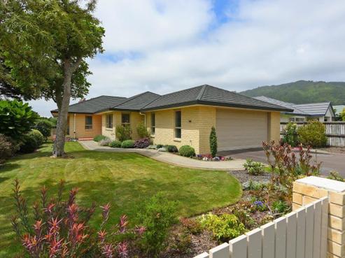 47 Kapanui Road, Waikanae