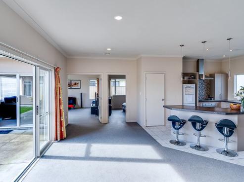 804B Outram Road, Akina