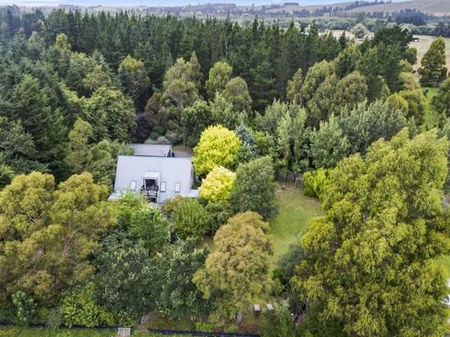 482 Birch Hill Road, Okuku