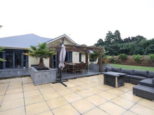 24 Coniston Drive, Allenton