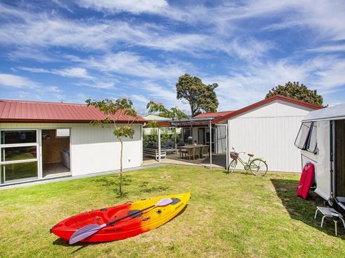 208A Patuwai Drive, Whangamata