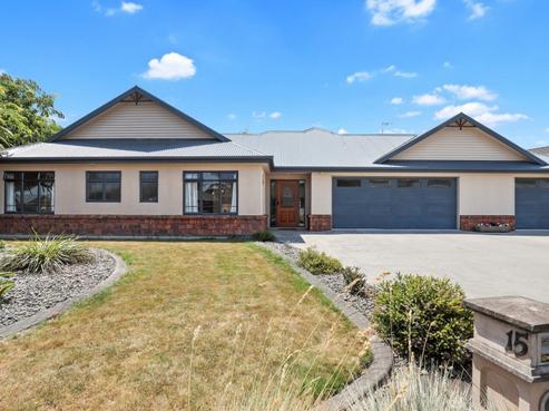 15 Grace Avenue, Rototuna North