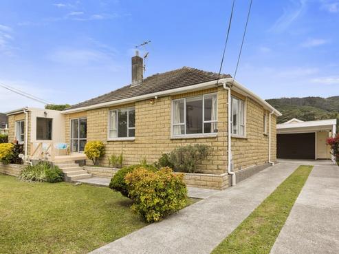 42 Poole Street, Taita