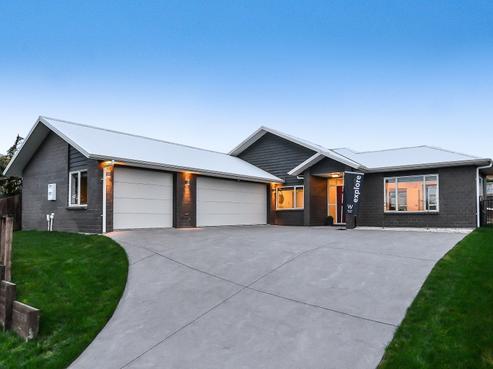 102 New Borman Road, Huntington