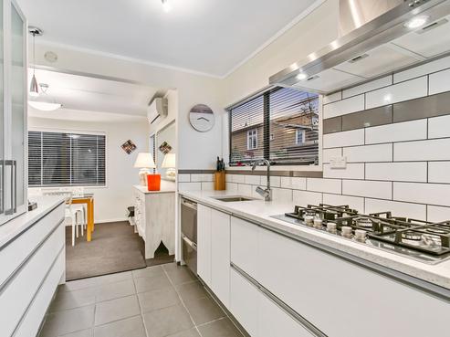 2/66 Alford Street, Waterview