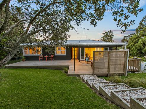 1/235 Rangatira Road, Beach Haven
