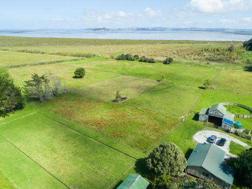 3483 Kaipara Coast Highway, Kaipara Flats