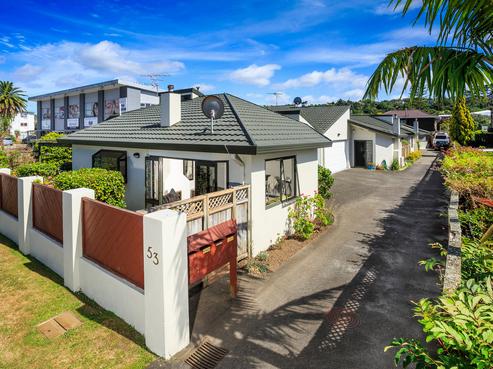 1/53 Anzac Road, Browns Bay