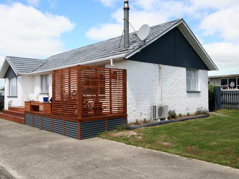63 Lauder Crescent, Heidelberg