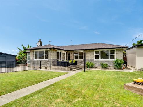 1 Warwick Crescent, Taradale
