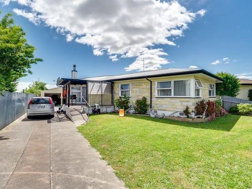 28 Whitby Crescent, Flaxmere