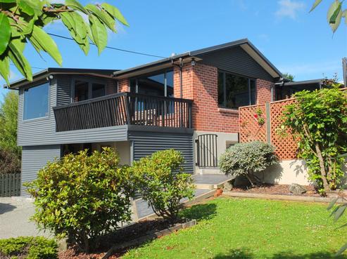 38 Athol Place, Marchwiel
