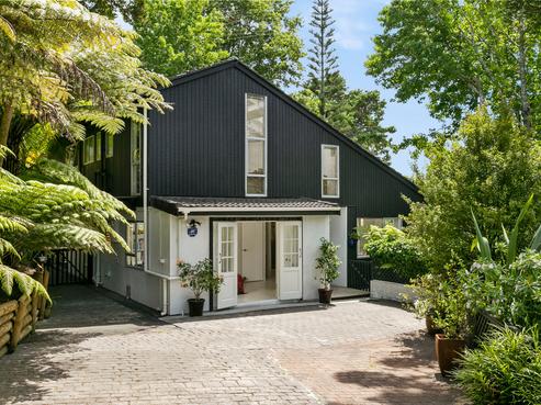 49 Daffodil Street, Titirangi