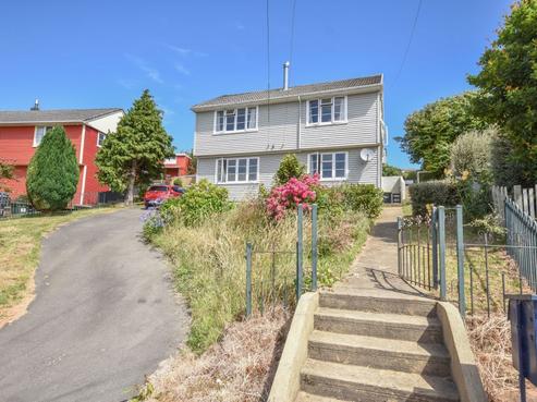 11 Panmure Avenue, Calton Hill