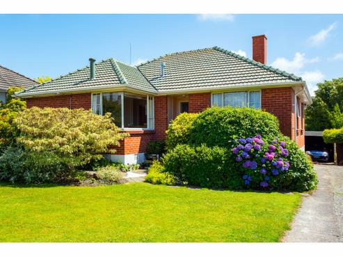 20 Forth Street, Marchwiel
