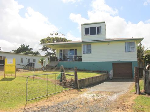 96 Takahe Road, Ahipara