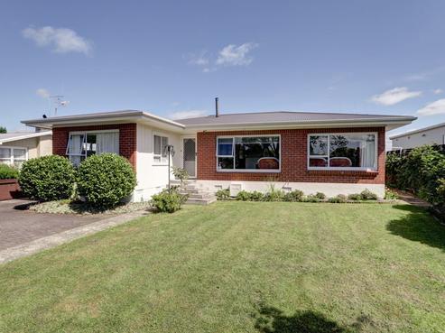 301 Clarkin Road, Fairfield