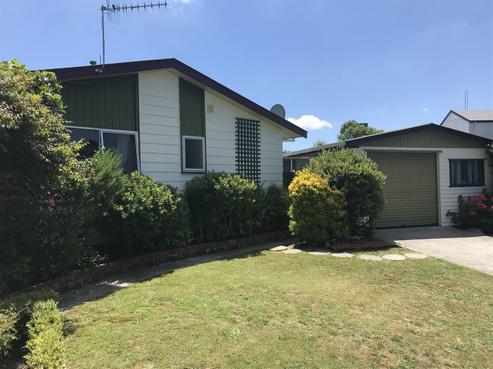 5 Heayns Place, Feilding