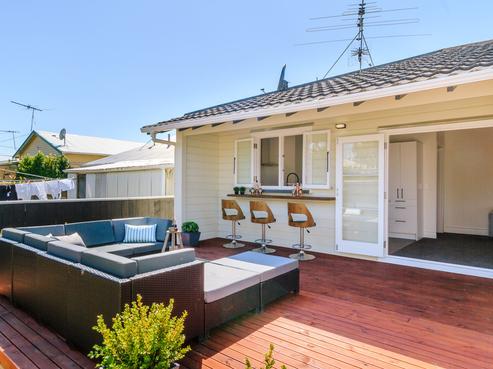 13 Collins Street, Petone