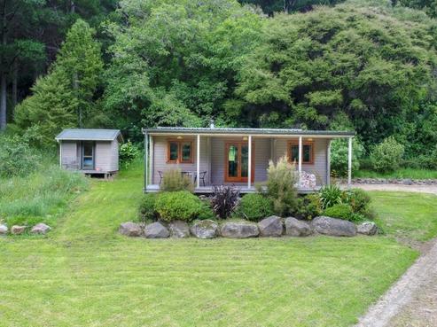 578 Le Bons Bay Road, Le Bons Bay