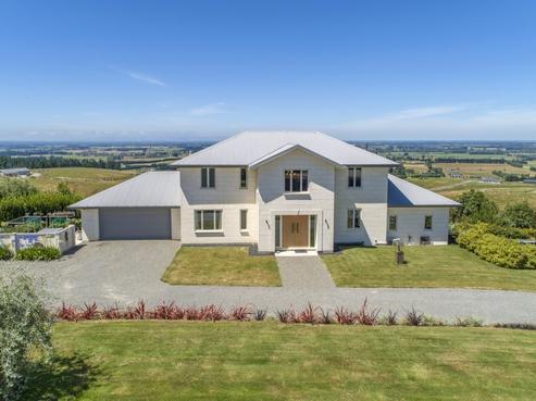 325 Davis Road, Cust