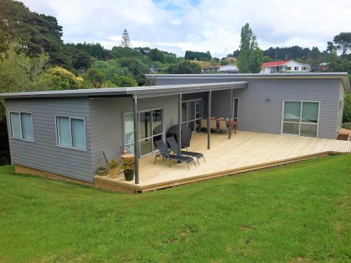 5 Hartley Avenue, Onetangi