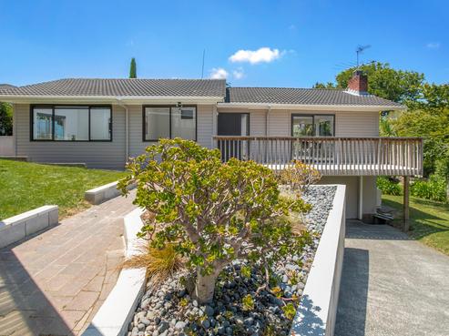 12A Freyberg Place, Howick