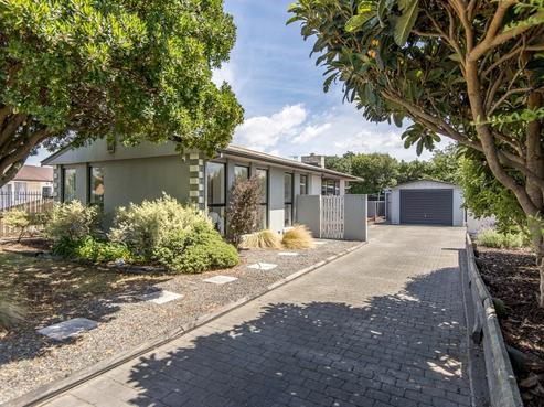 177 Saint Johns Street, Bromley