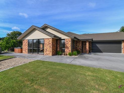 11 Florey Heights, Springfield