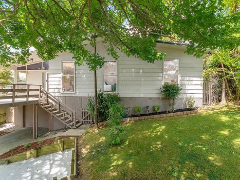 25 Bellringer Road, Massey
