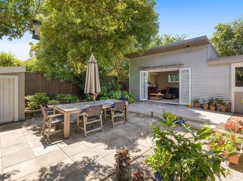 122 Muritai Road, Eastbourne