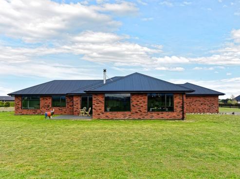 38 Whitcombe Place, Darfield