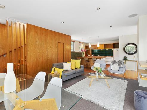 106 Holloway Road, Aro Valley