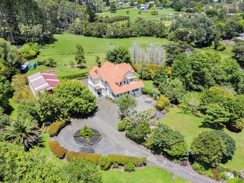 41 Township Road, Waitakere