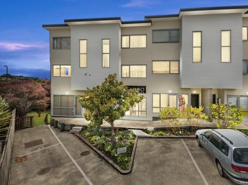 592M Whangaparaoa Road, Stanmore Bay
