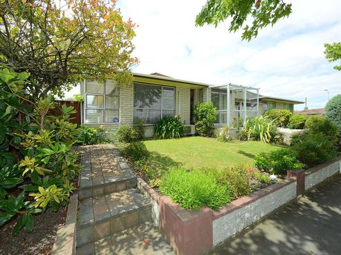18 Northfield Road, Casebrook