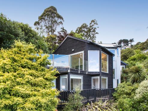 17 Irvine Road, The Cove