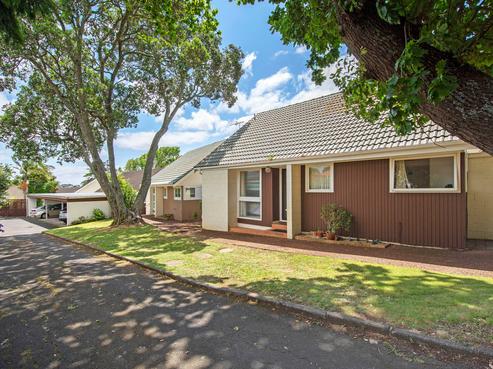 2/55 Cook Street, Howick