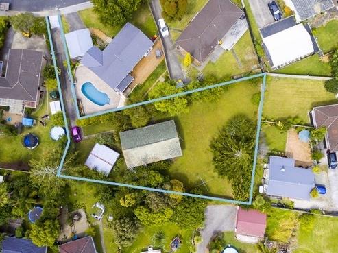 13 Fairdale Place, Birkdale