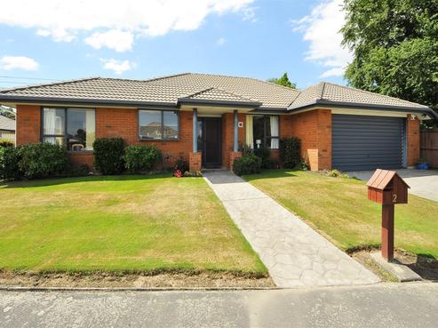 2 Murfitt Place, Sockburn