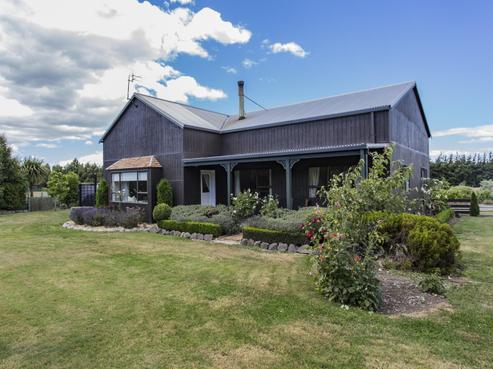 2570 South Eyre Road, West Eyreton