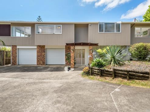 5 Pemberton Avenue, Bayview