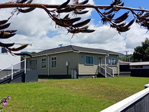 2 Donald Street, Featherston