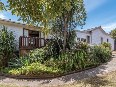 100 Matatua Road, Raumati Beach