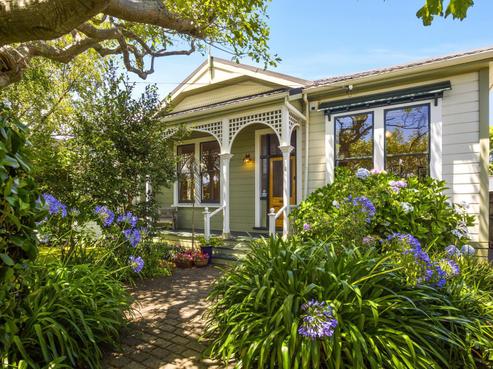 6 Hautana Square, Woburn