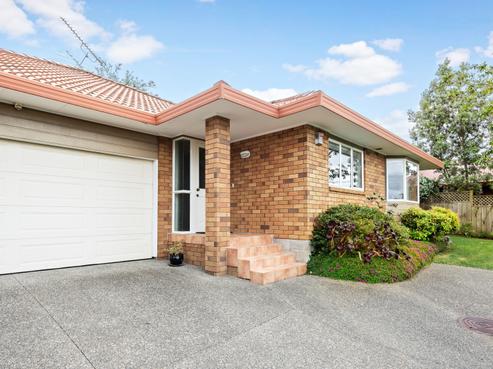 2/84 Tawa Road, One Tree Hill