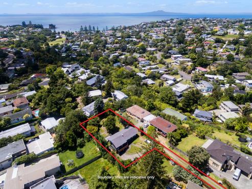 4 Charmaine Road, Torbay