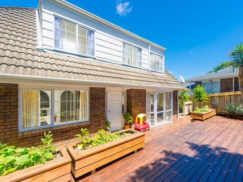 2B Kallaroo Place, Botany Downs